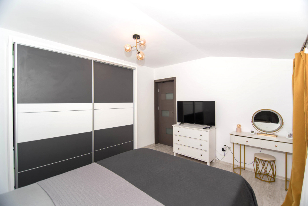 Casa 4 camere langa padure - mobilata si utilata complet - 