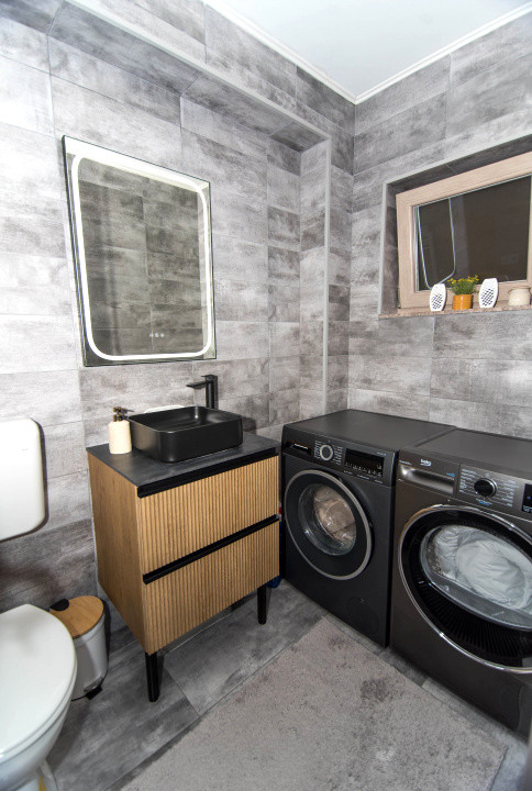 Casa 4 camere langa padure - mobilata si utilata complet - 