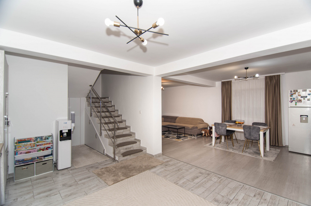 Casa 4 camere langa padure - mobilata si utilata complet - 