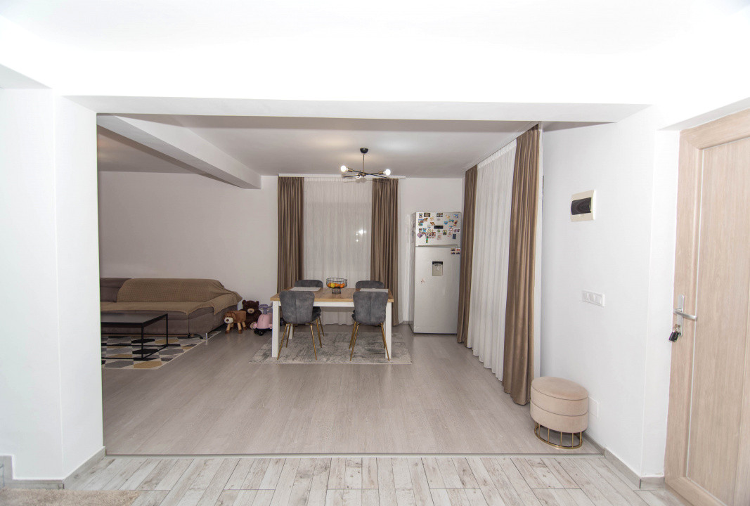 Casa 4 camere langa padure - mobilata si utilata complet - 