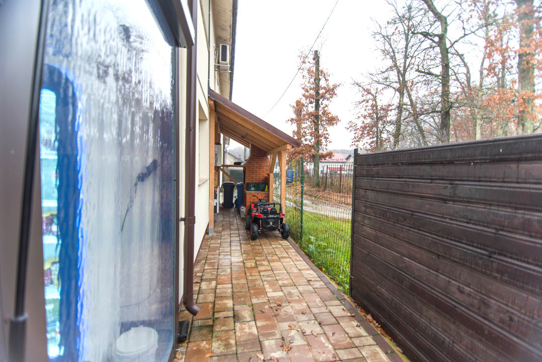 Casa 4 camere langa padure - mobilata si utilata complet - 