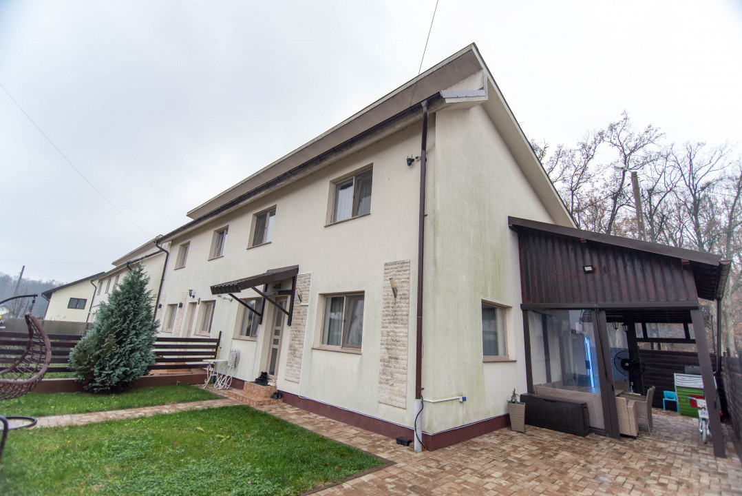 Casa 4 camere langa padure - mobilata si utilata complet -