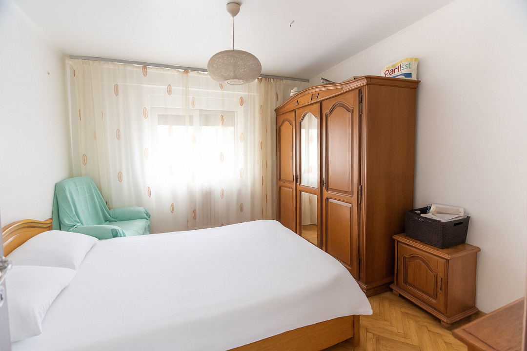 Apartament 4 camere - Nord - Impecabil - foarte spatios 85 MP