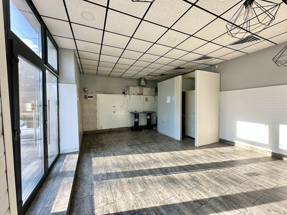 Comision 0. Spatiu comercial , Ultracentral, Gh. Baritiu