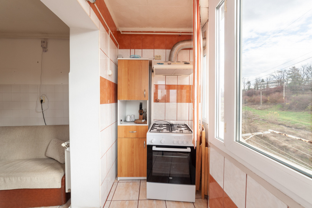 Mioveni, 2 camere, 50mp, decomandat, acces imediat catre Uzina Dacia