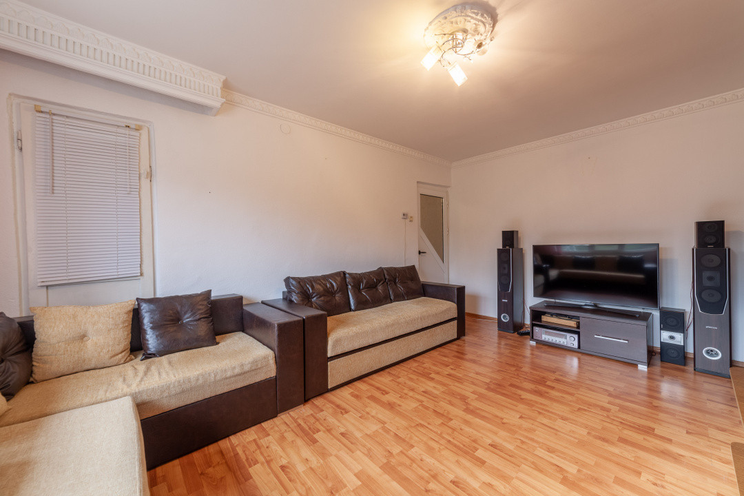 Mioveni, 2 camere, 50mp, decomandat, acces imediat catre Uzina Dacia