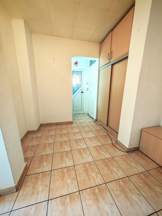 Apartament in Mioveni cu vedere către pădure 