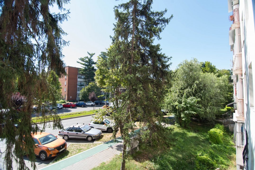 Apartament 3 camere Calea Bucuresti Etaj 1, Pitesti