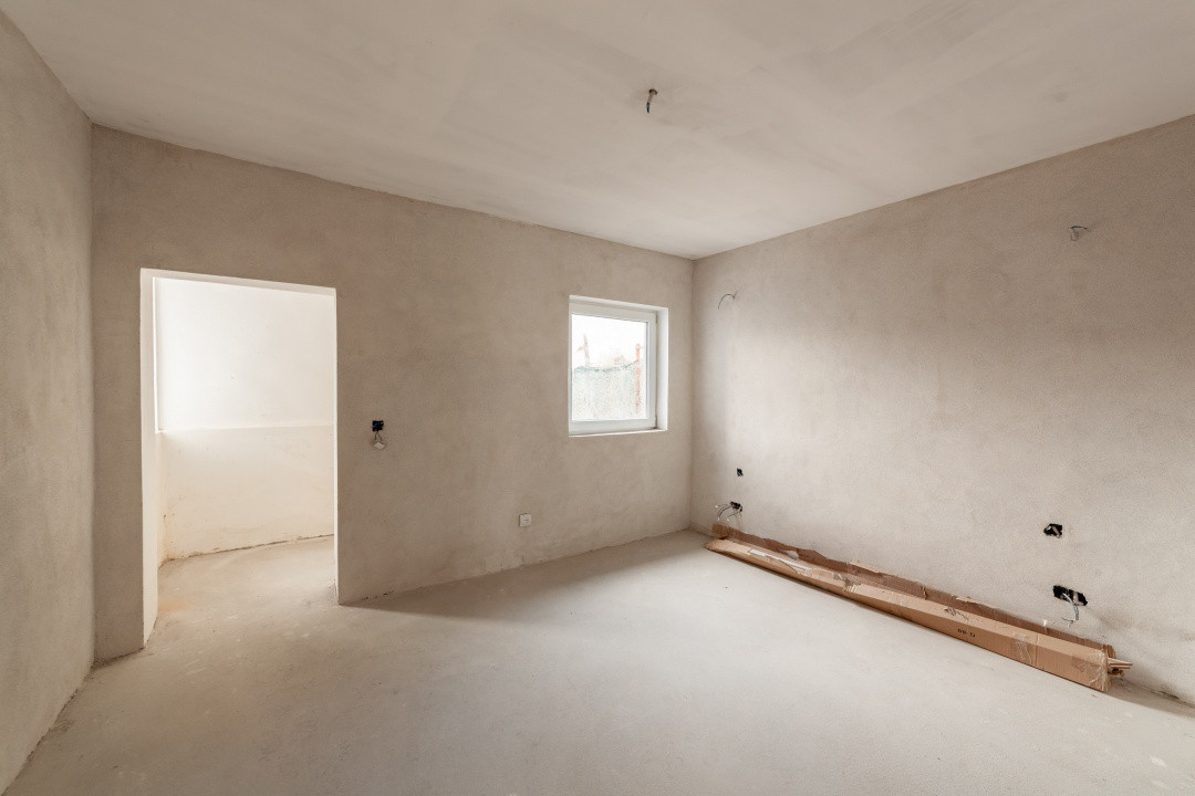 Casa la tara cu teren generos in zona Calinesti-Ciocanesti -Jud. Arges!