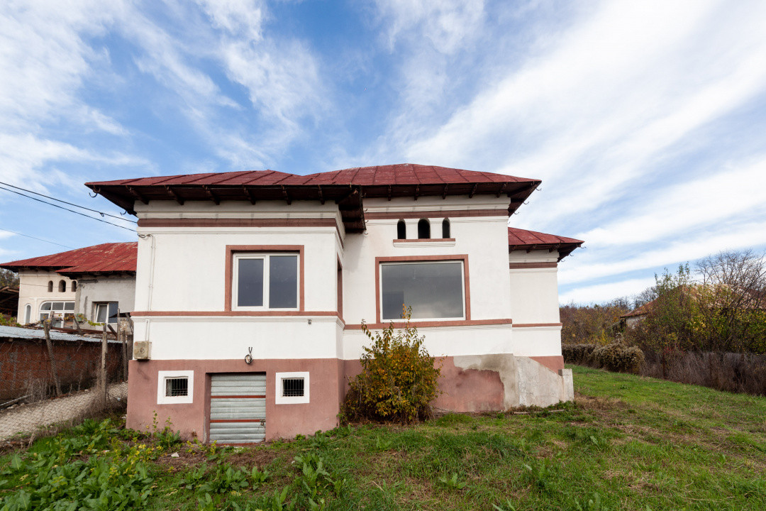 Casa la tara cu teren generos in zona Calinesti-Ciocanesti -Jud. Arges!