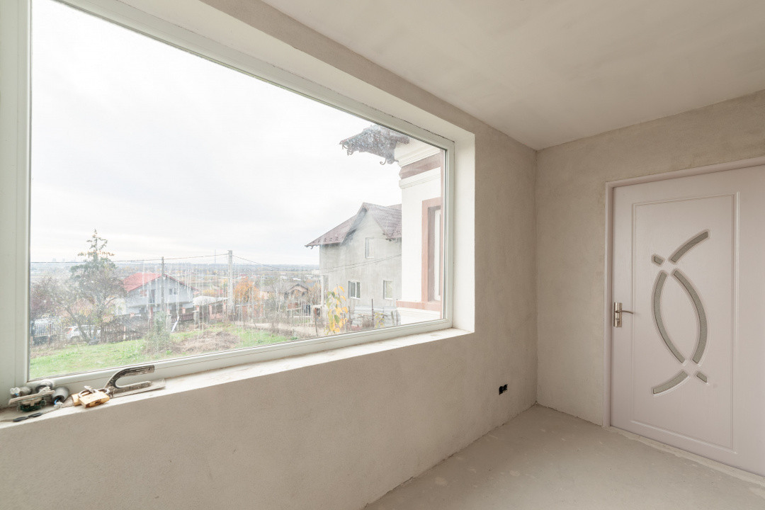 Casa la tara cu teren generos in zona Calinesti-Ciocanesti -Jud. Arges!