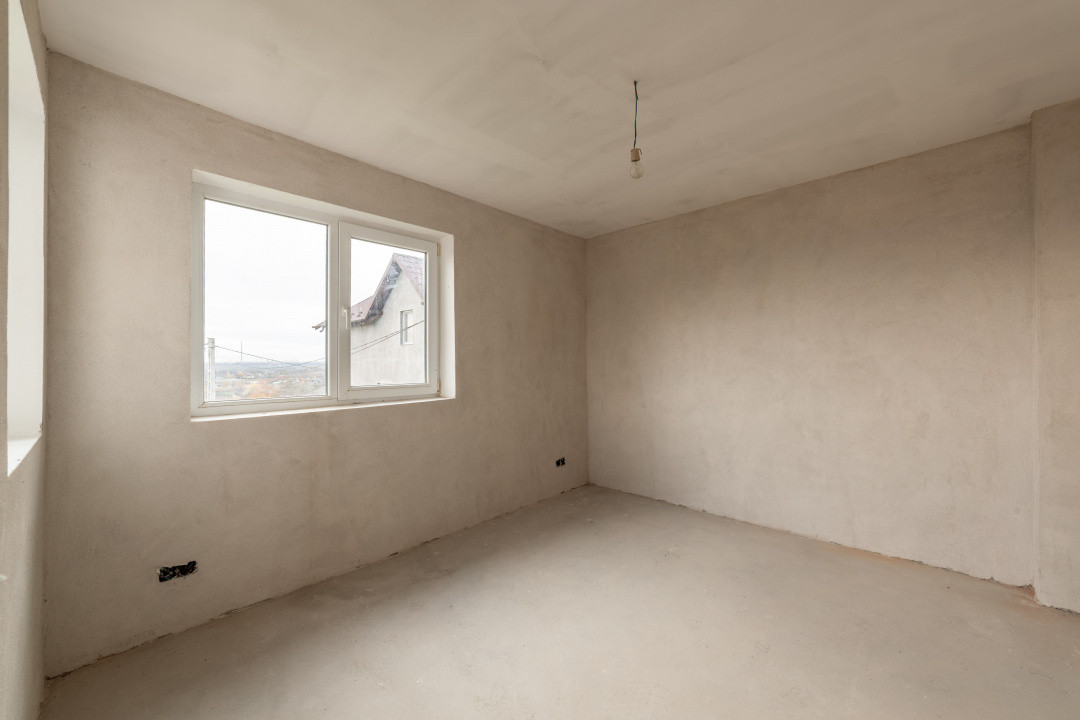 Casa la tara cu teren generos in zona Calinesti-Ciocanesti -Jud. Arges!