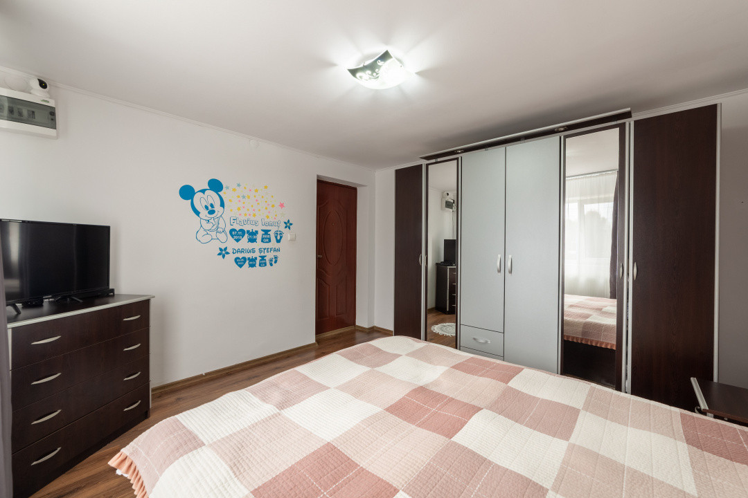 2 case individuale in Com. Titesti sat Bucsenesti-Lotasi- jud Arges!