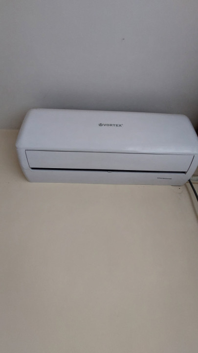 Apartament 3 camere la cativa pasi de centru Pitesti