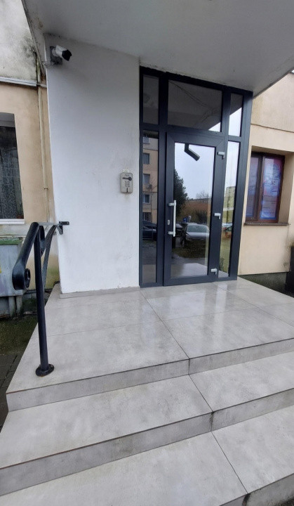 Apartament 3 camere la cativa pasi de centru Pitesti