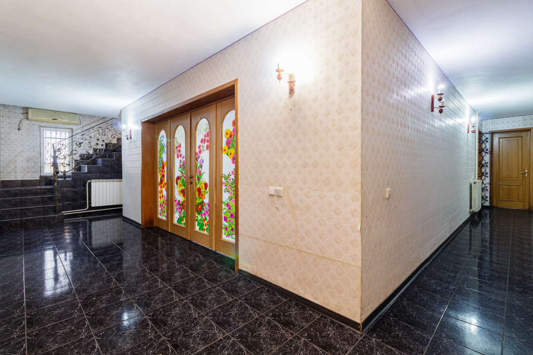 Casa Spatioasa - Teren 1000mp - Otopeni!