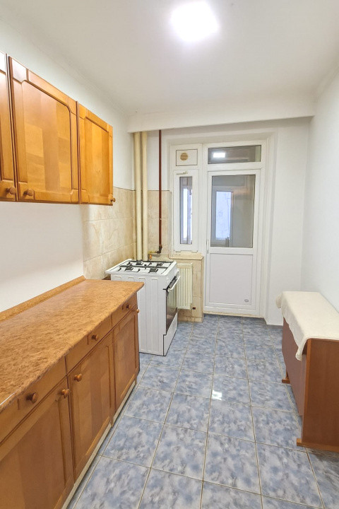 Garsoniera Ultracentrala Grivitei , Etaj 1