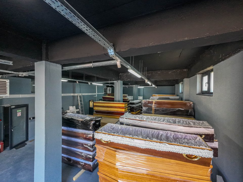 Hala / Spatiu Productie / Rezidential - Vedere catre lac