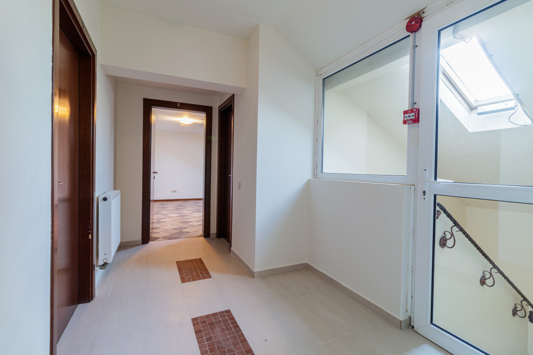 Apartament spațios în vilă – 217 mp utili, Tunari!