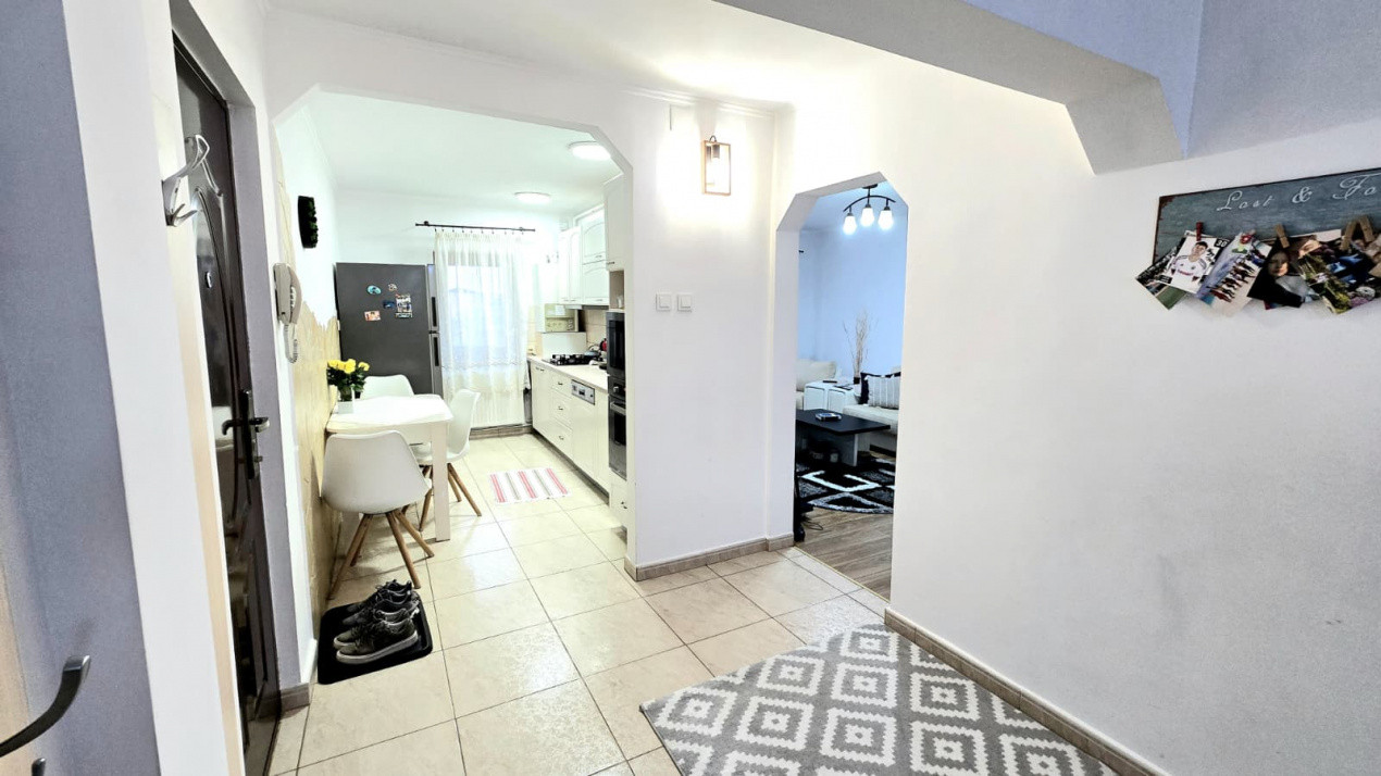 Apartament cu 4 camere – Micro 17, Str. Păuleștiului, Satu Mare