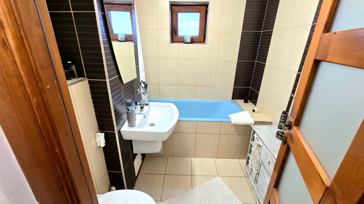 Apartament cu 4 camere – Micro 17, Str. Păuleștiului, Satu Mare