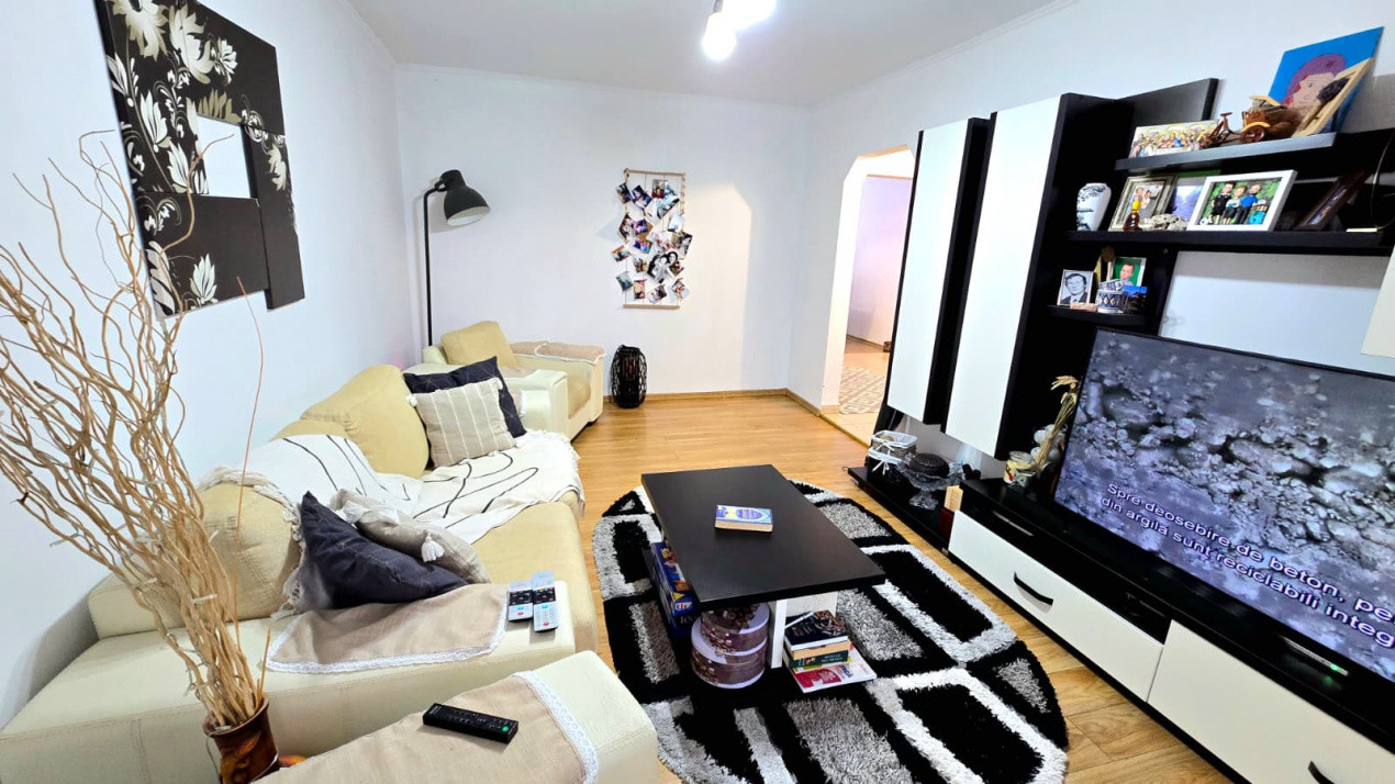 Apartament cu 4 camere – Micro 17, Str. Păuleștiului, Satu Mare