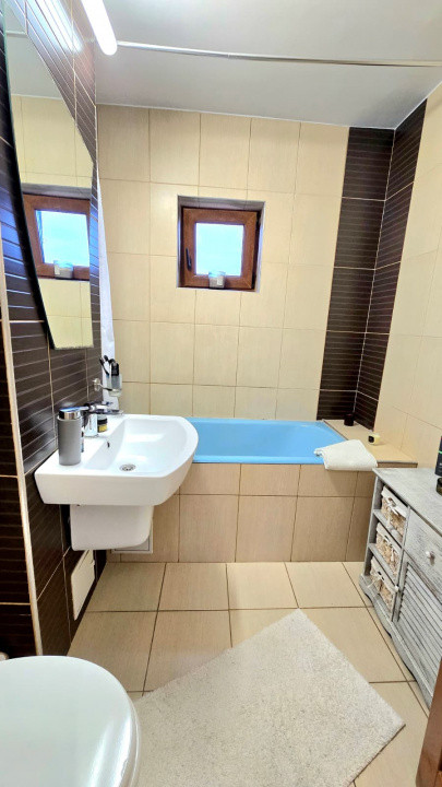 Apartament cu 4 camere – Micro 17, Str. Păuleștiului, Satu Mare