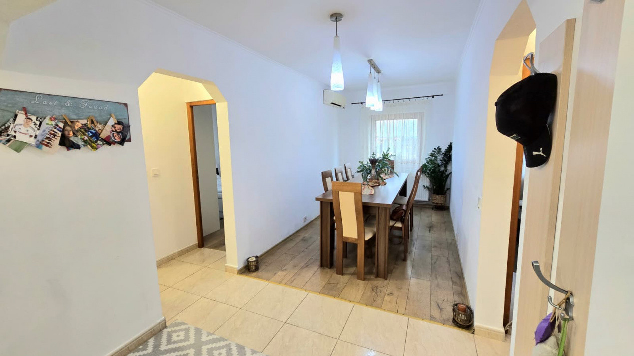 Apartament cu 4 camere – Micro 17, Str. Păuleștiului, Satu Mare