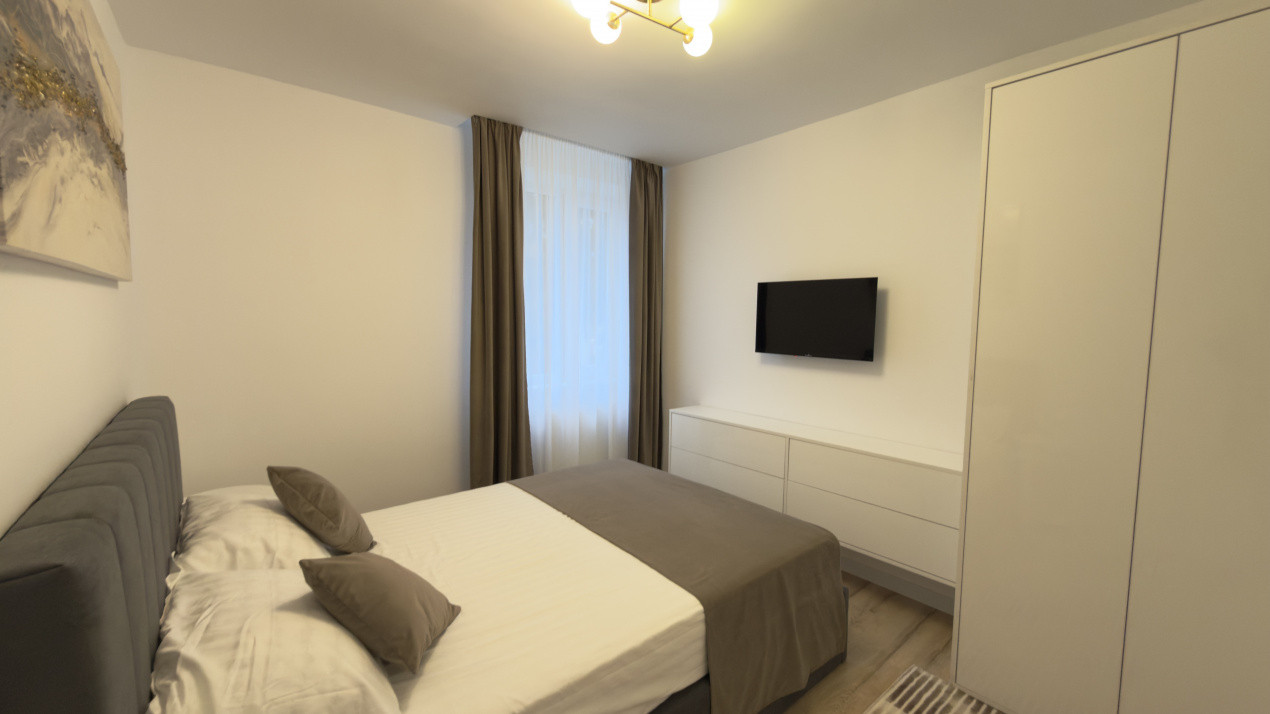 Apartament gata de mutat 3 camere Campulung etaj 1-Arges!