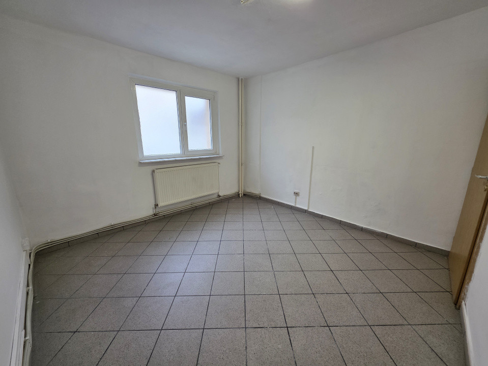 Spatiu Comercial 50 mp, Trafic Intens Auto si Pietonal, Vad Comercial