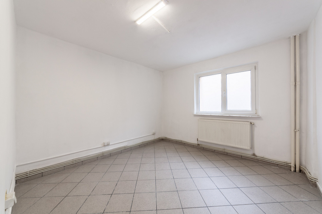 Spatiu Comercial 50 mp, Trafic Intens Auto si Pietonal, Vad Comercial