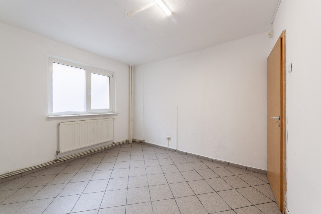 Spatiu Comercial 50 mp, Trafic Intens Auto si Pietonal, Vad Comercial