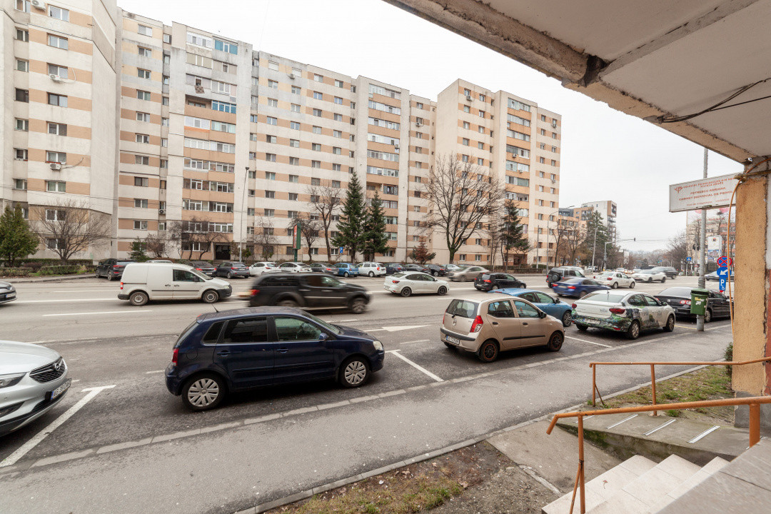 Spatiu Comercial 50 mp, Trafic Intens Auto si Pietonal, Vad Comercial