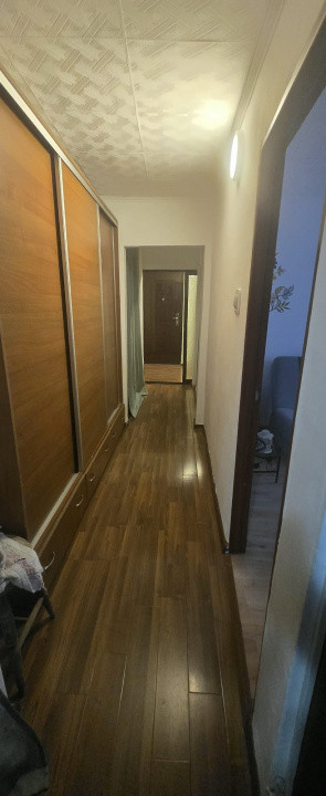 Apartament 3 camere 2 bai si 2 balcoane, Rovinari