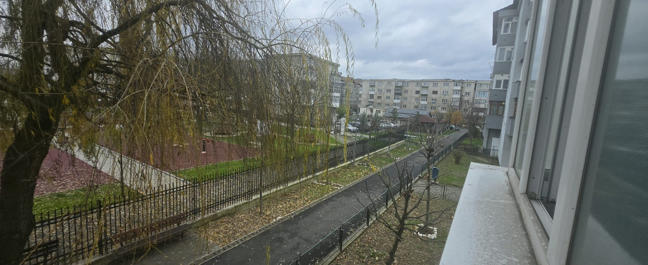 Apartament 3 camere 2 bai si 2 balcoane, Rovinari