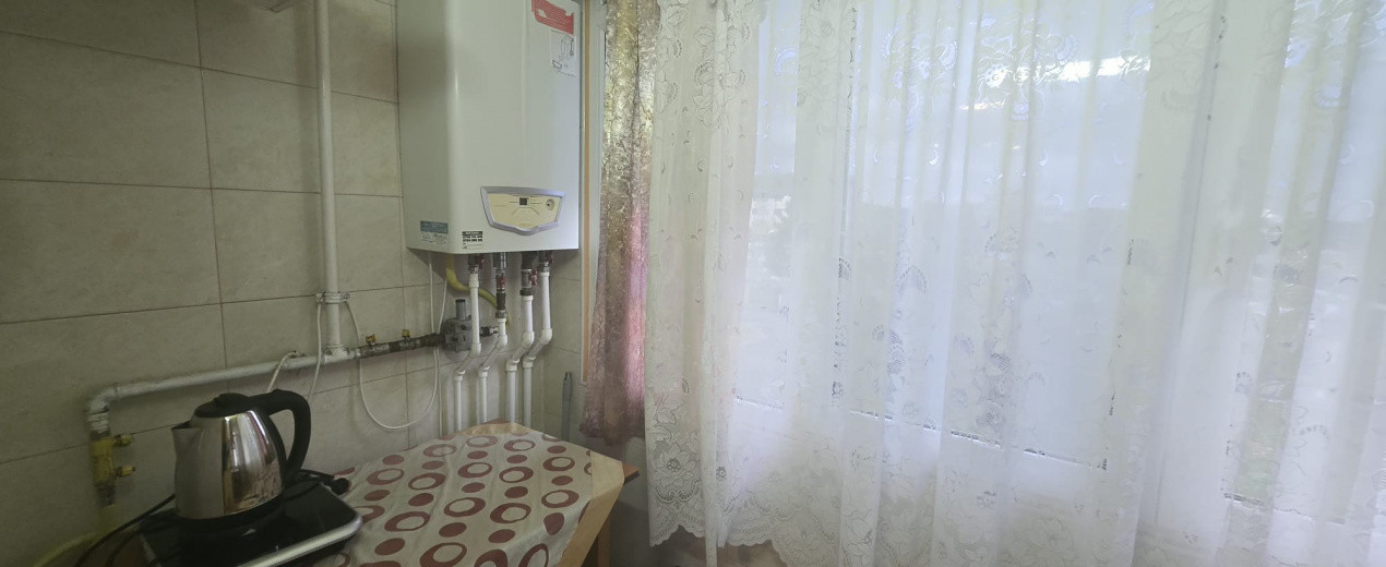 Apartament 3 camere 2 bai si 2 balcoane, Rovinari