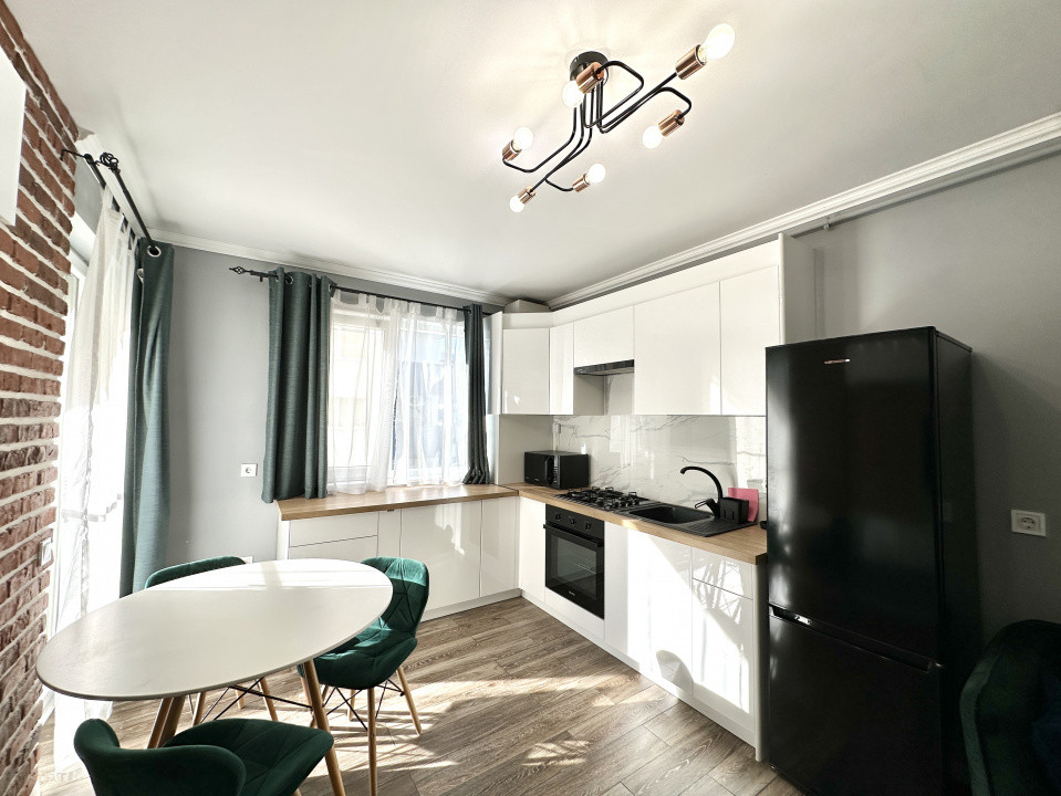 Comision 0. Inchiriere doua camere A IAncu 410, Sens Giratoriu , BMW