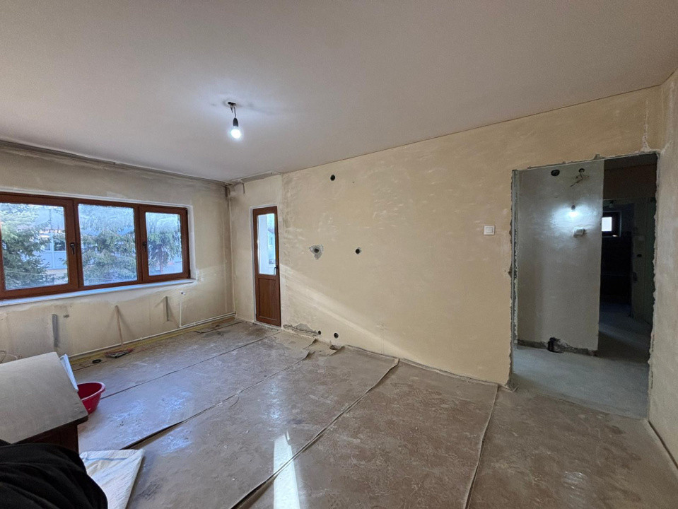 Apartament decomandat, etaj 1, 2 balcoane – Eremia Grigorescu