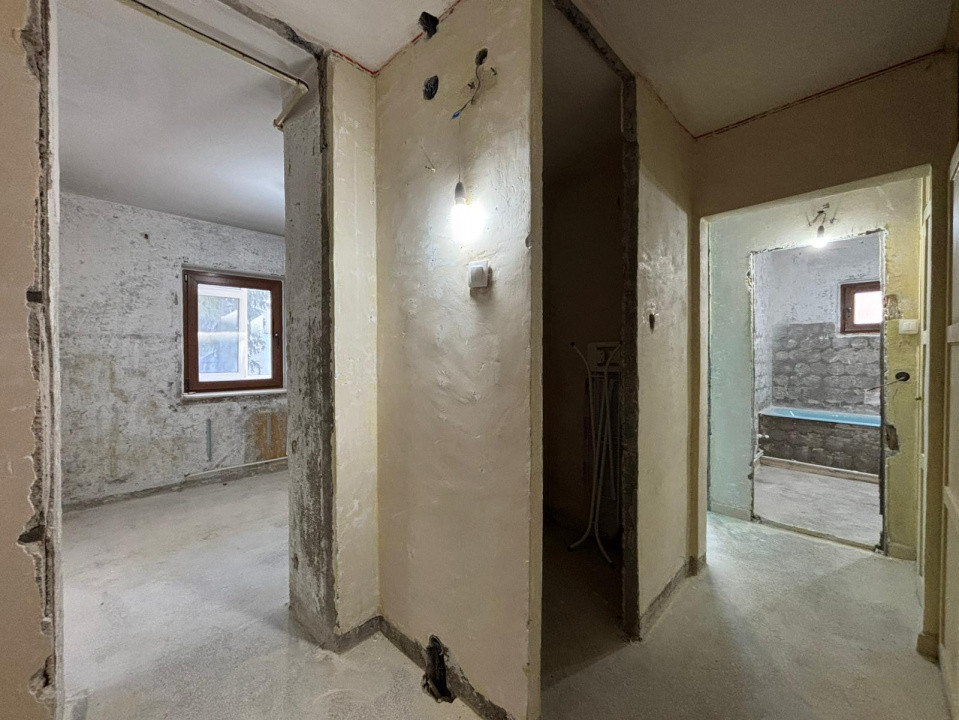 Apartament decomandat, etaj 1, 2 balcoane – Eremia Grigorescu