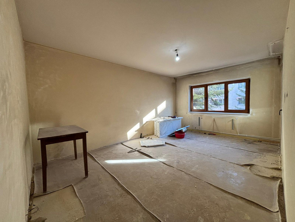 Apartament decomandat, etaj 1, 2 balcoane – Eremia Grigorescu