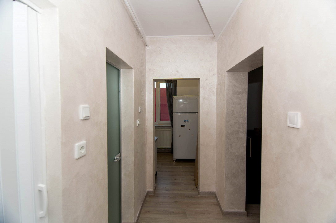 Garsoniera - etaj 1 - 31MP - renovata total