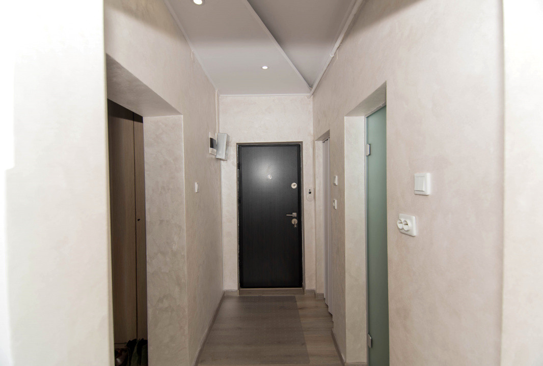 Garsoniera - etaj 1 - 31MP - renovata total