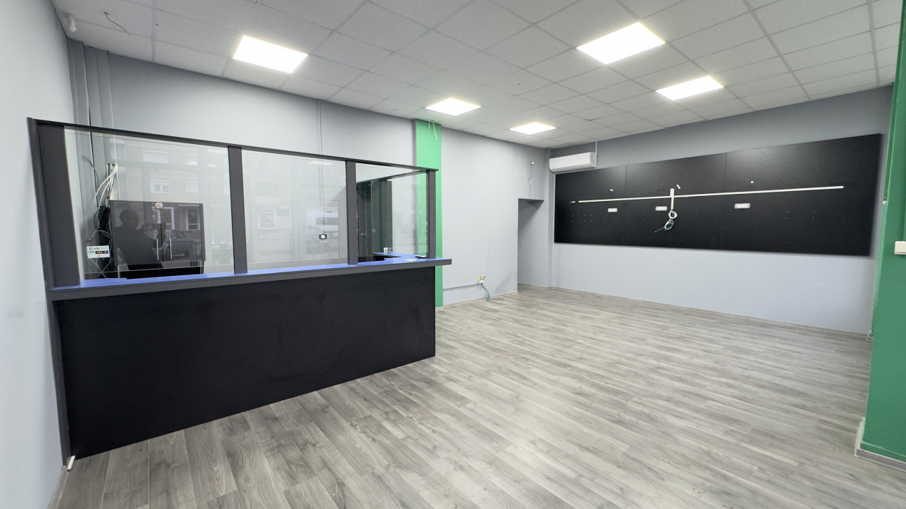 Spațiu Comercial Stradal 82 mp/Trafic Intens Auto și Pietonal/C.A.Române - Carei