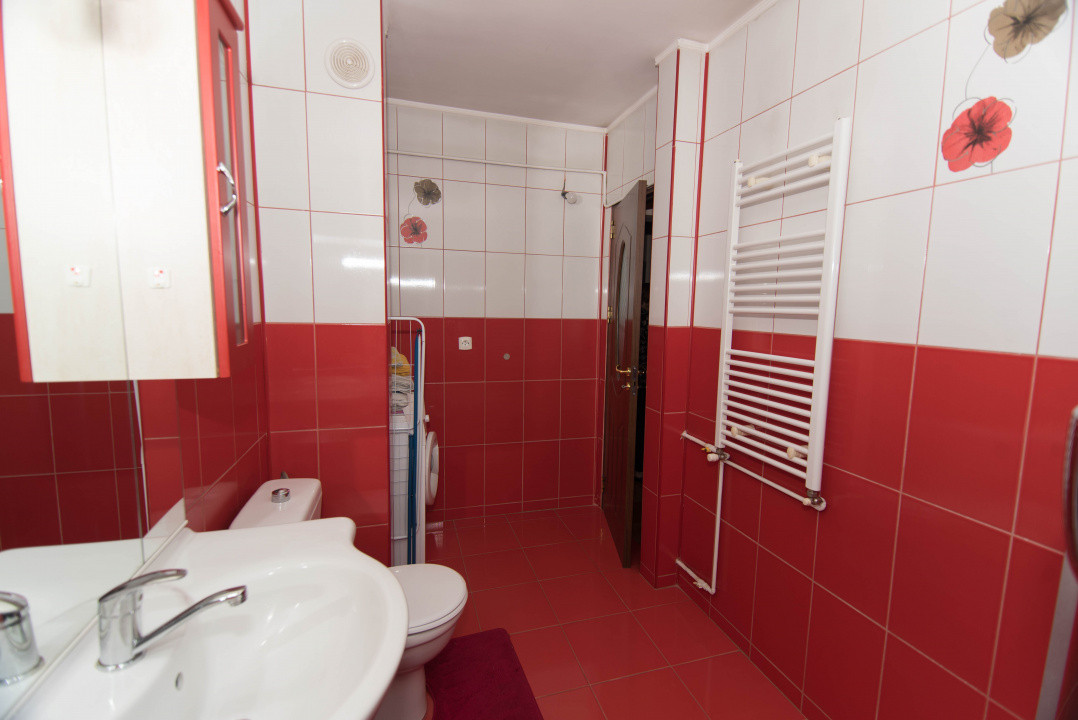 Apartament 3 camere Prundu - decomandat 