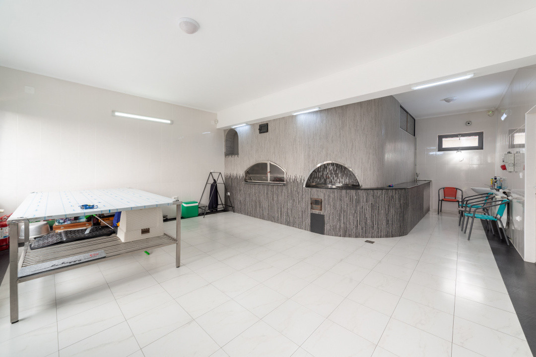  Clădire industrială / comercială – 320 mp utili | Teren 3.200 mp