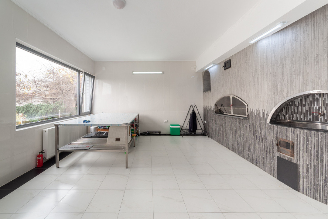  Clădire industrială / comercială – 320 mp utili | Teren 3.200 mp