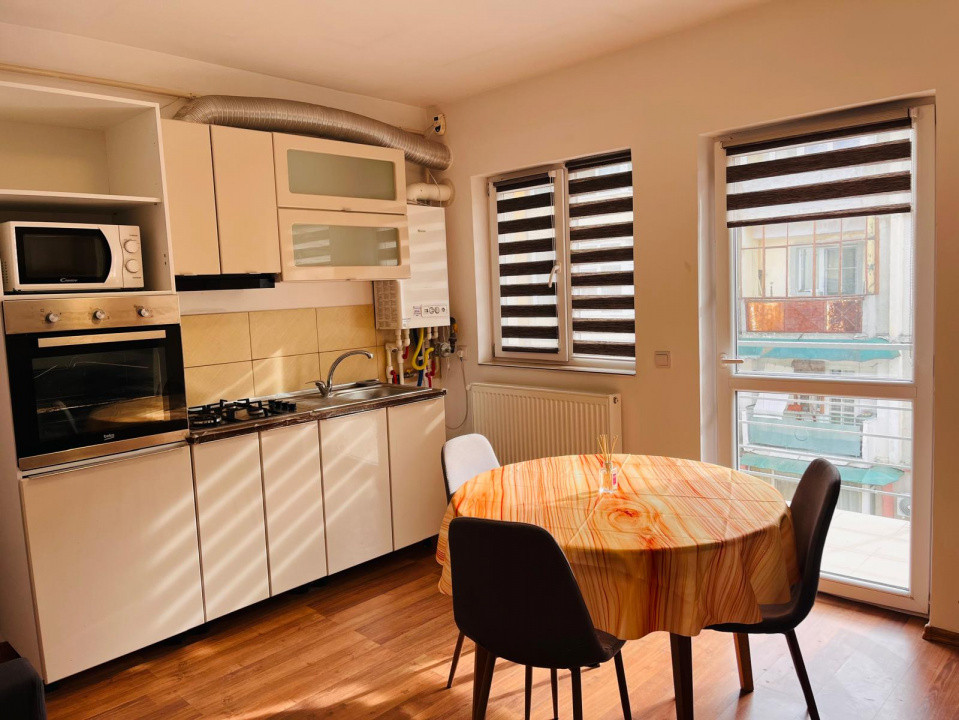Apartament modern si primitor 2 camere, bloc nou - 1 Mai, zona Sara