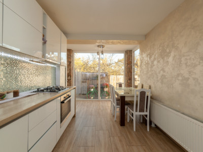 Casa cu priveliste - Stefanesti