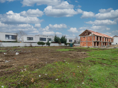 Teren intravilan 500 mp Bragadiru - Mărăcineni colt cu Ghidiceni