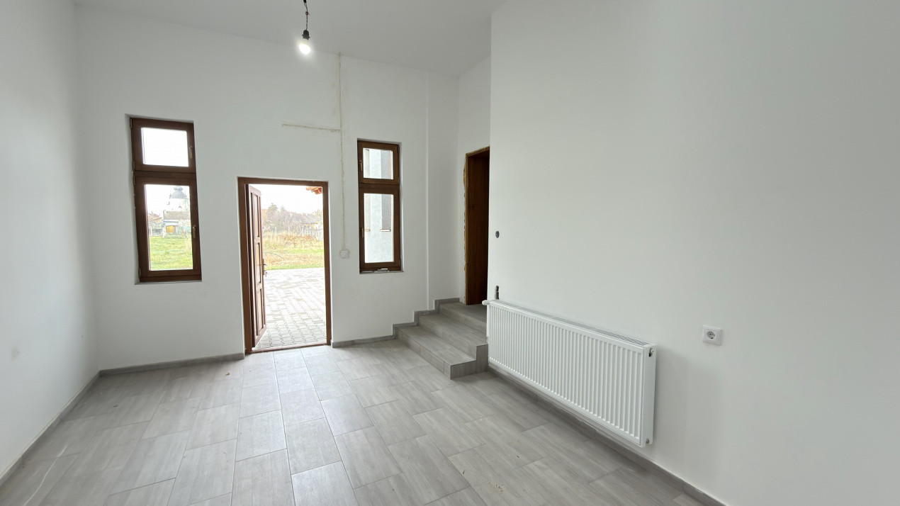 Clădire de închiriat – ideală pentru clinică medicală sau alte afaceri - Carei